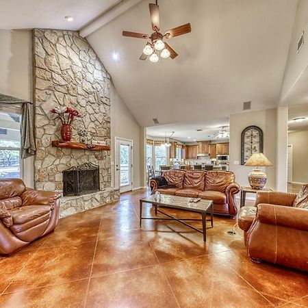River Mountain Retreat Wimberley Exterior photo