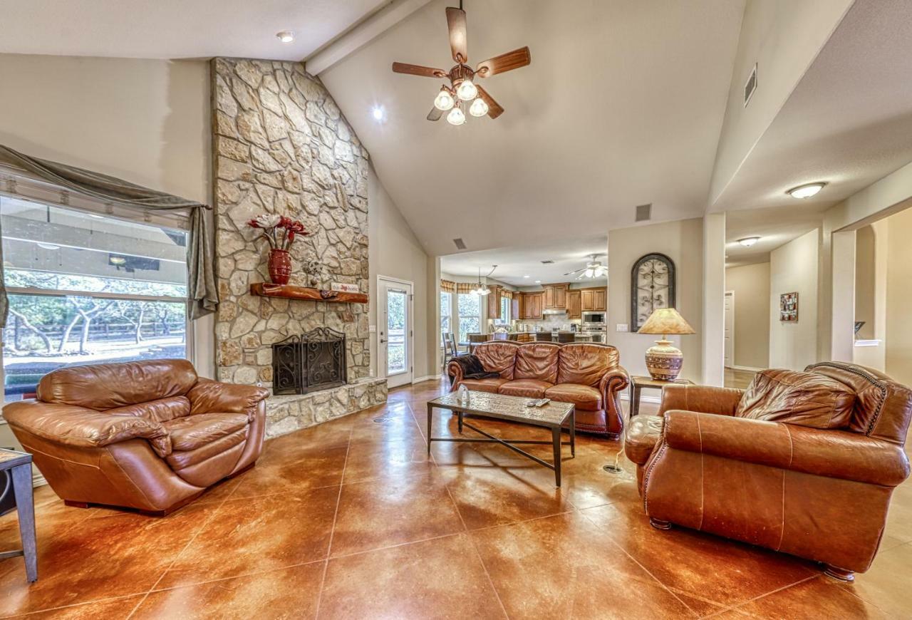 River Mountain Retreat Wimberley Exterior photo