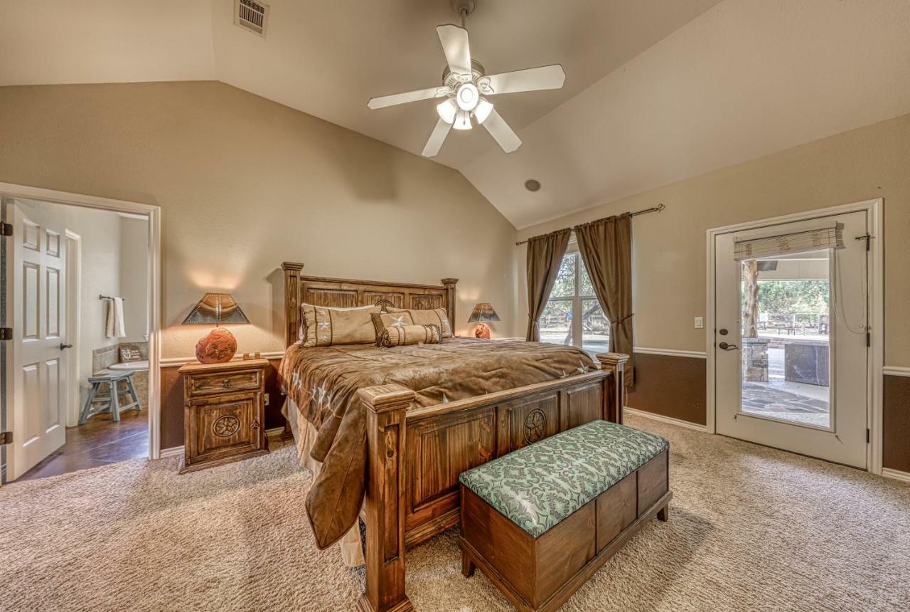 River Mountain Retreat Wimberley Exterior photo