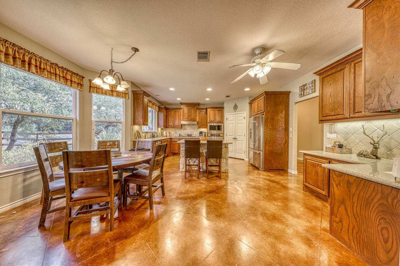 River Mountain Retreat Wimberley Exterior photo